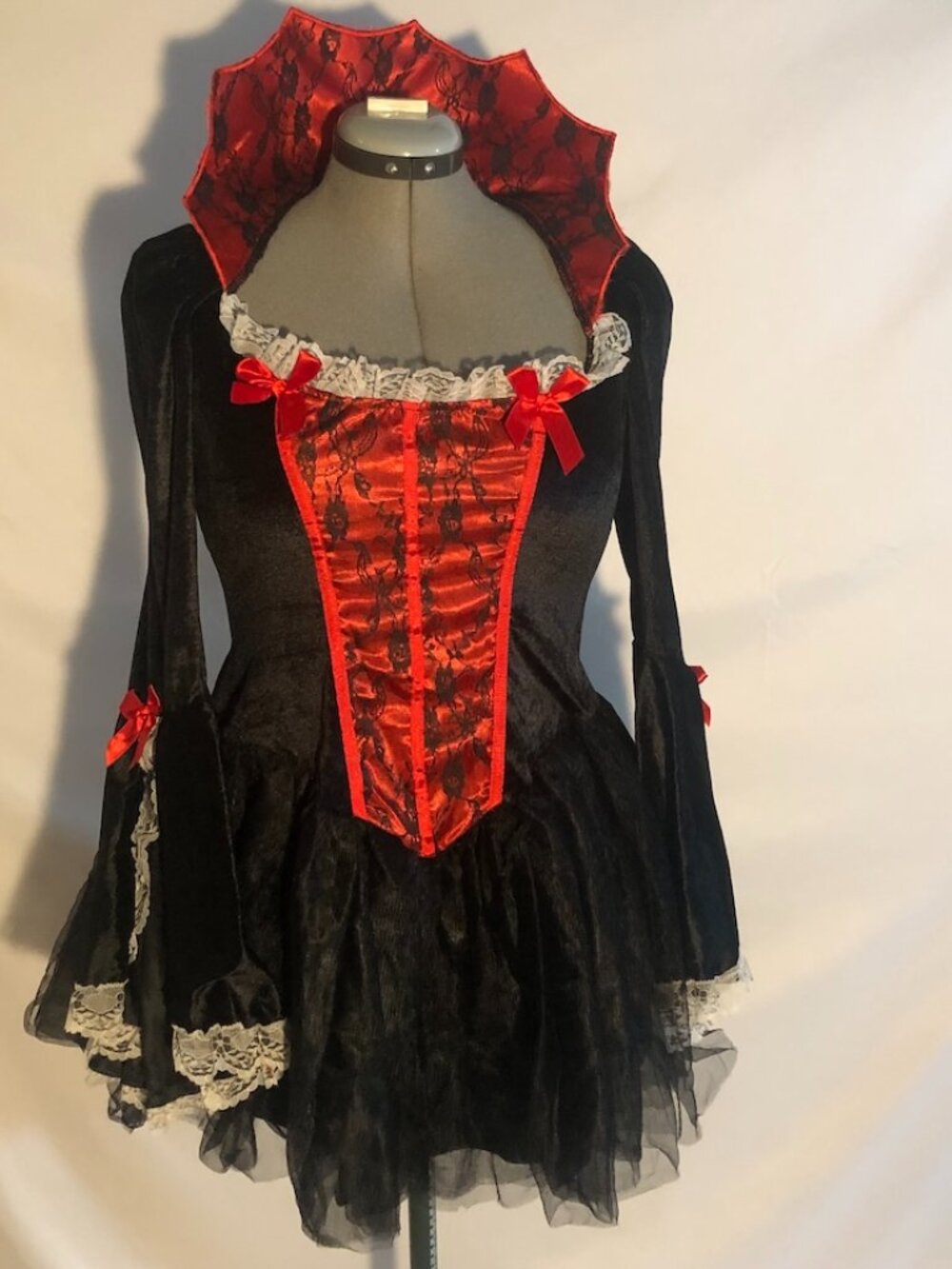 Costume